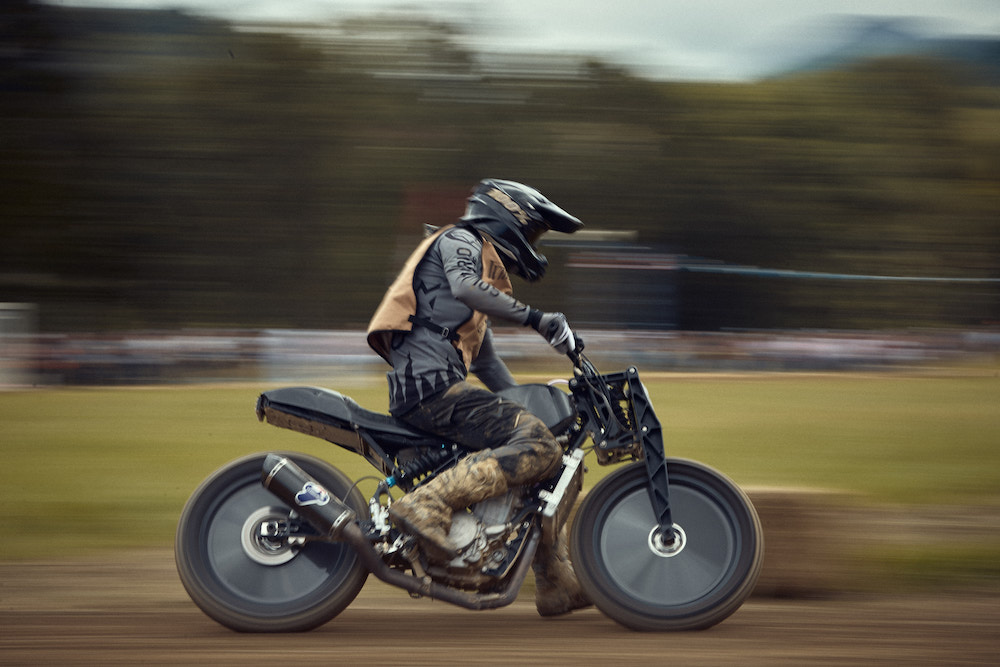 WHEELS AND WAVES 2018: LATER HATER - El Solitario